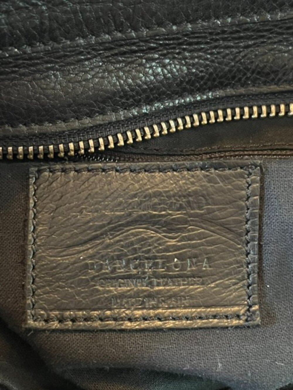 LUPO | Barcelona Black Pebbled High Quality Leather Crossbody Bag-EUC-Vintage - Picture 13 of 16